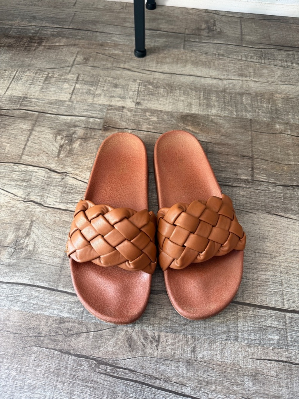 Braided Slide Sandals in Cognac Brown